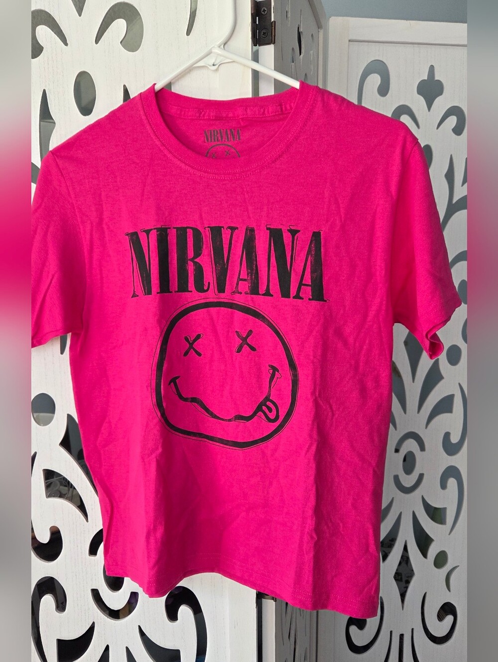 Nirvana Kids Smiley Face Graphic T Shirt Size 7/8 Hot Pink Grunge Rock Tee NWOT